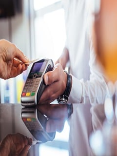 Credit card enabling contactless transactions for fast payments