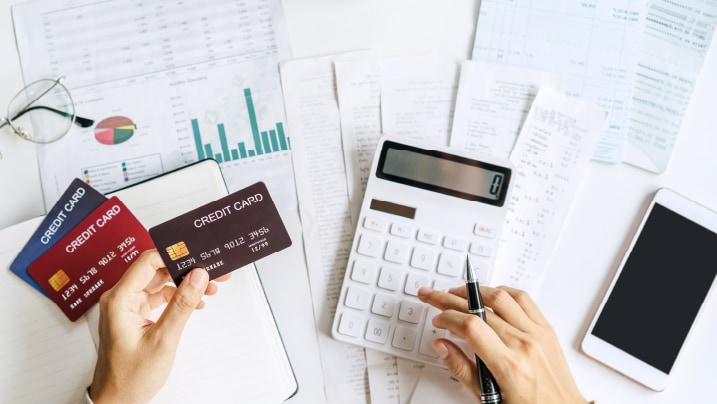 Multiple Credit Cards Tips To Manage Multiple Credit Card Bill Payment how-to-pay-credit-card-bill-from-another-credit-card