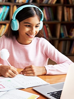 Illustration promoting the concept of self-learning through online platforms