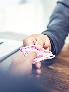 Facing a cash crunch? How to get out of a financial crisis